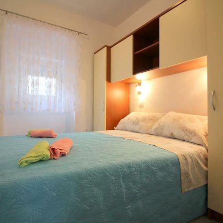 Apartment Noemi In City Center Porec Luaran gambar
