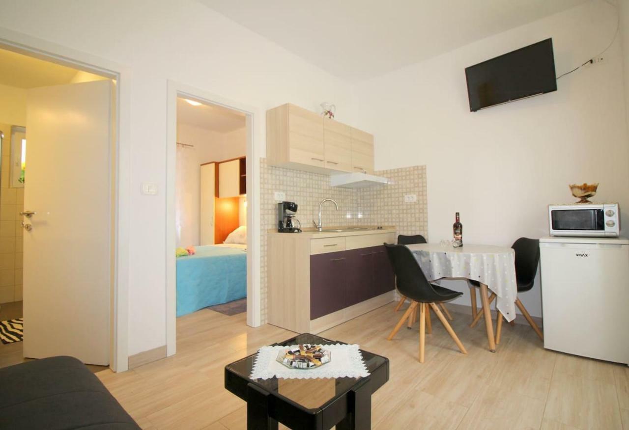 Apartment Noemi In City Center Porec Luaran gambar